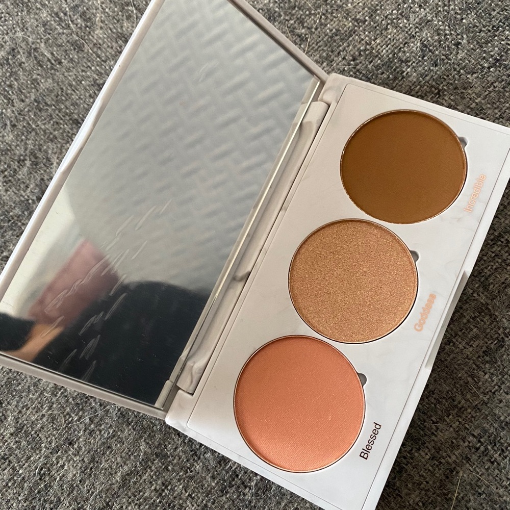 Realher cheek trio
